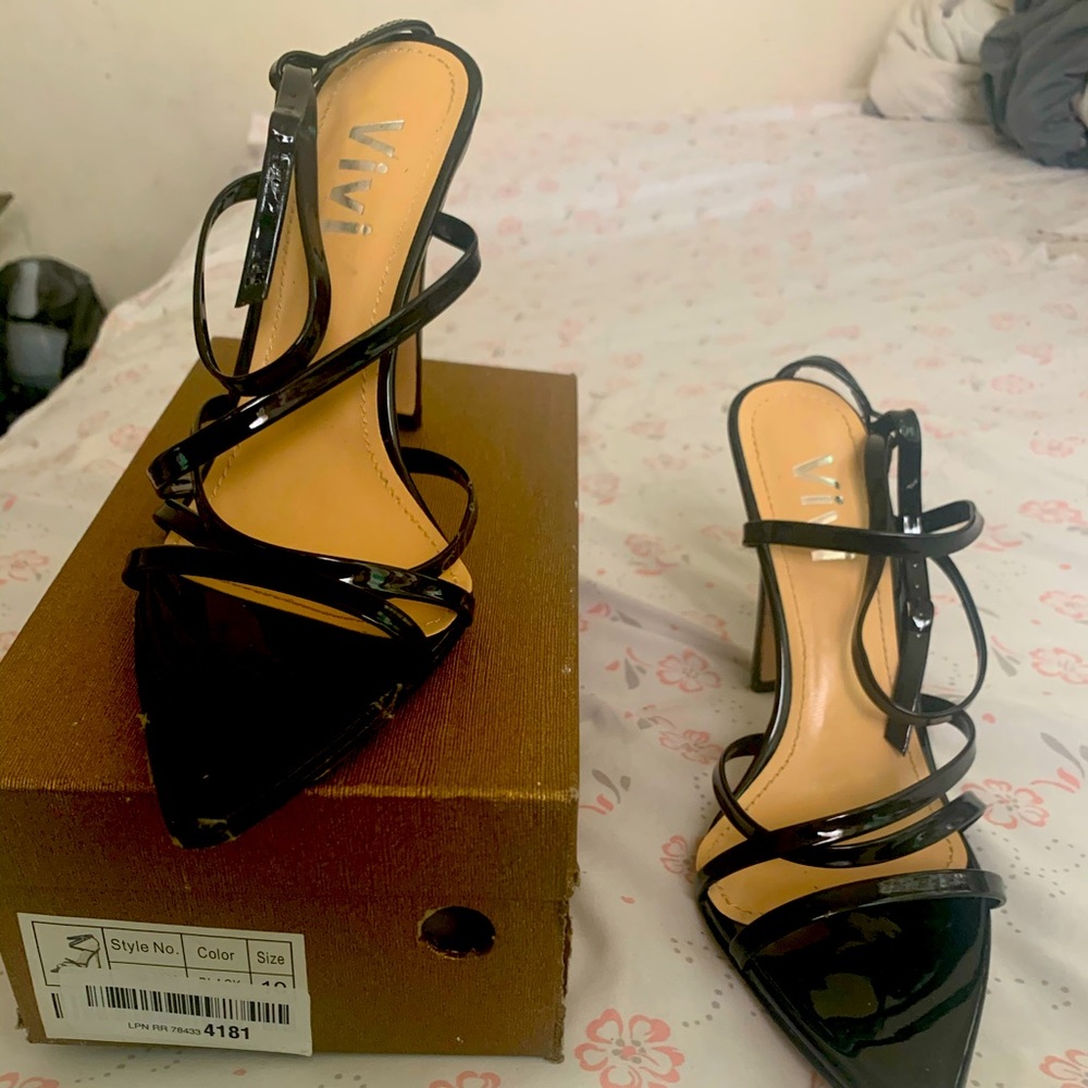 Black pointy toe heels